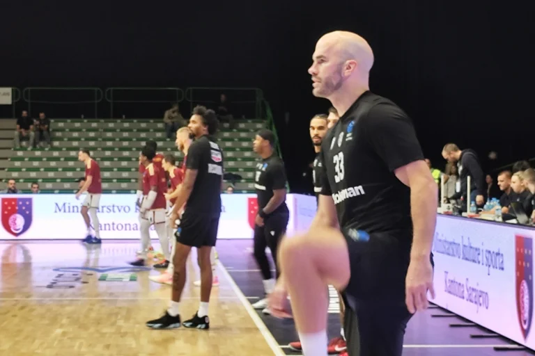Πάτησε παρκέ στη Zetra Arena ο ΠΑΟΚ (video)