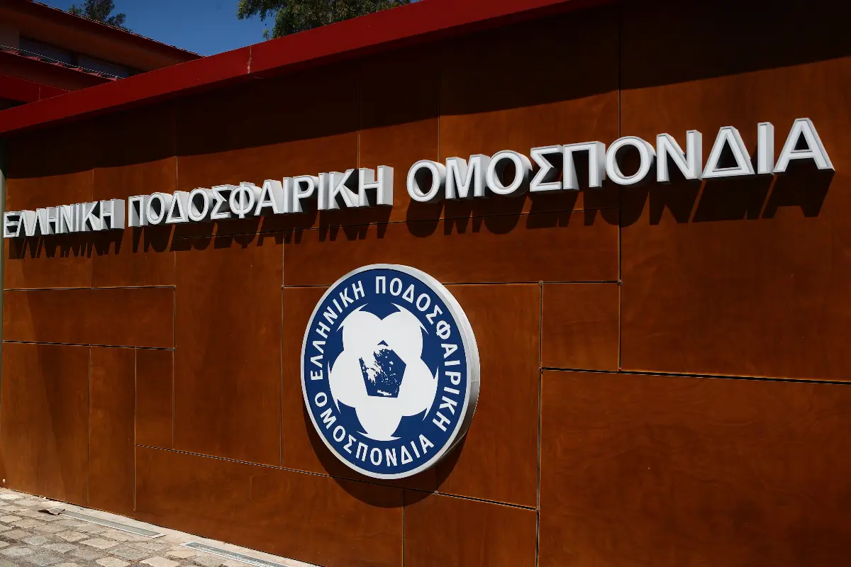 «Μπαμ» στο ελληνικό ποδόσφαιρο: Η ΕΠΟ θέλει Έλληνες κάτω των 22 υποχρεωτικά στις ενδεκάδες!