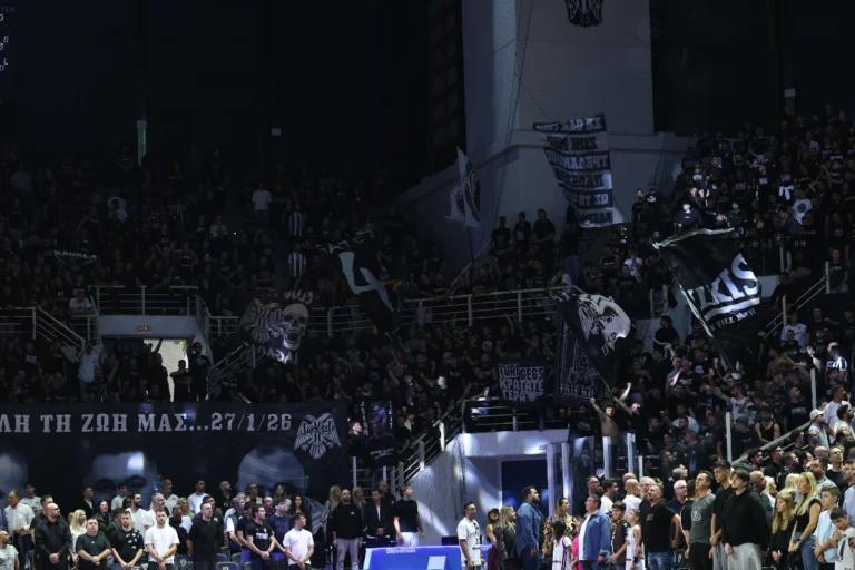 «Καυτό» το Παλατάκι για το ντέρμπι - Αποθέωση στην είσοδο του ΠΑΟΚ (videos)